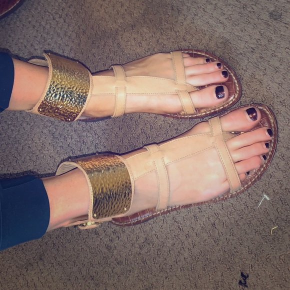 Sam Edelman Shoes - Sam Edelman tan and gold strap sandals
